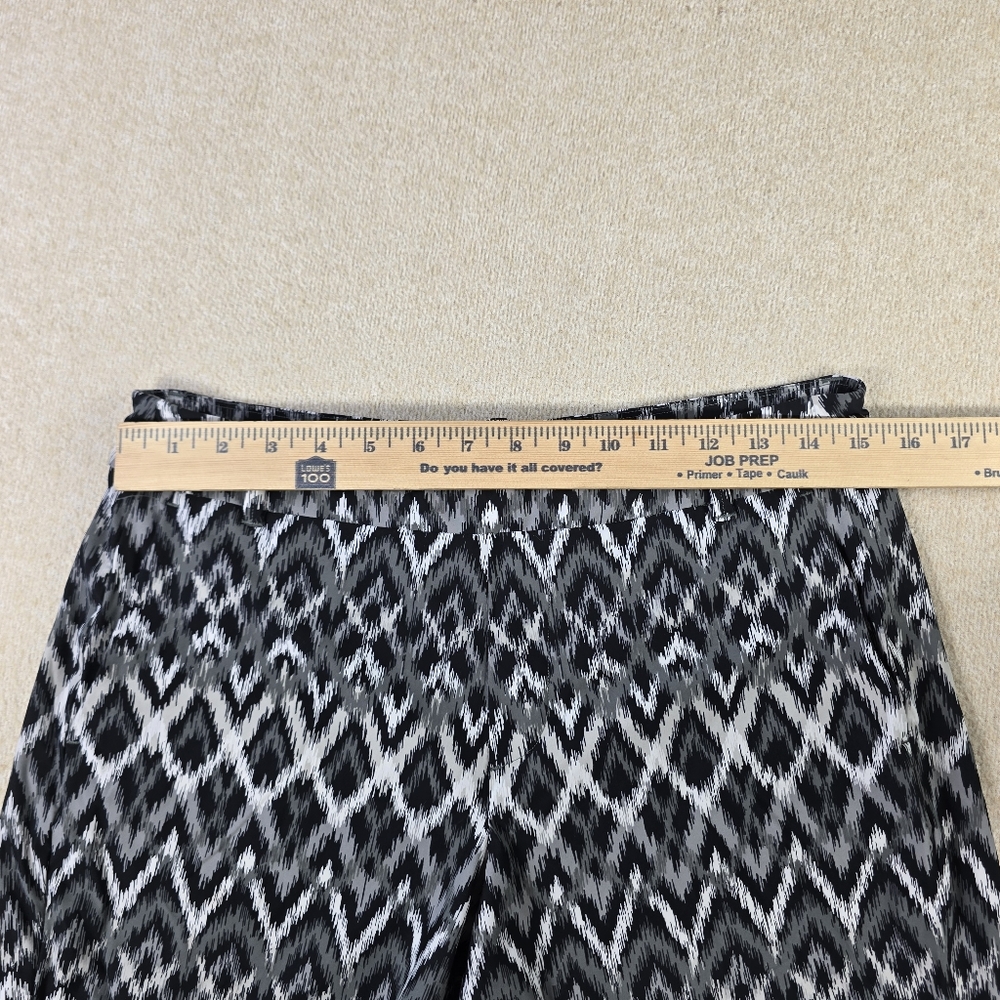 SPANX Sunshine Shorts Black White Ikat Chevron Pattern Women’s Medium Pull On - Picture 3 of 7